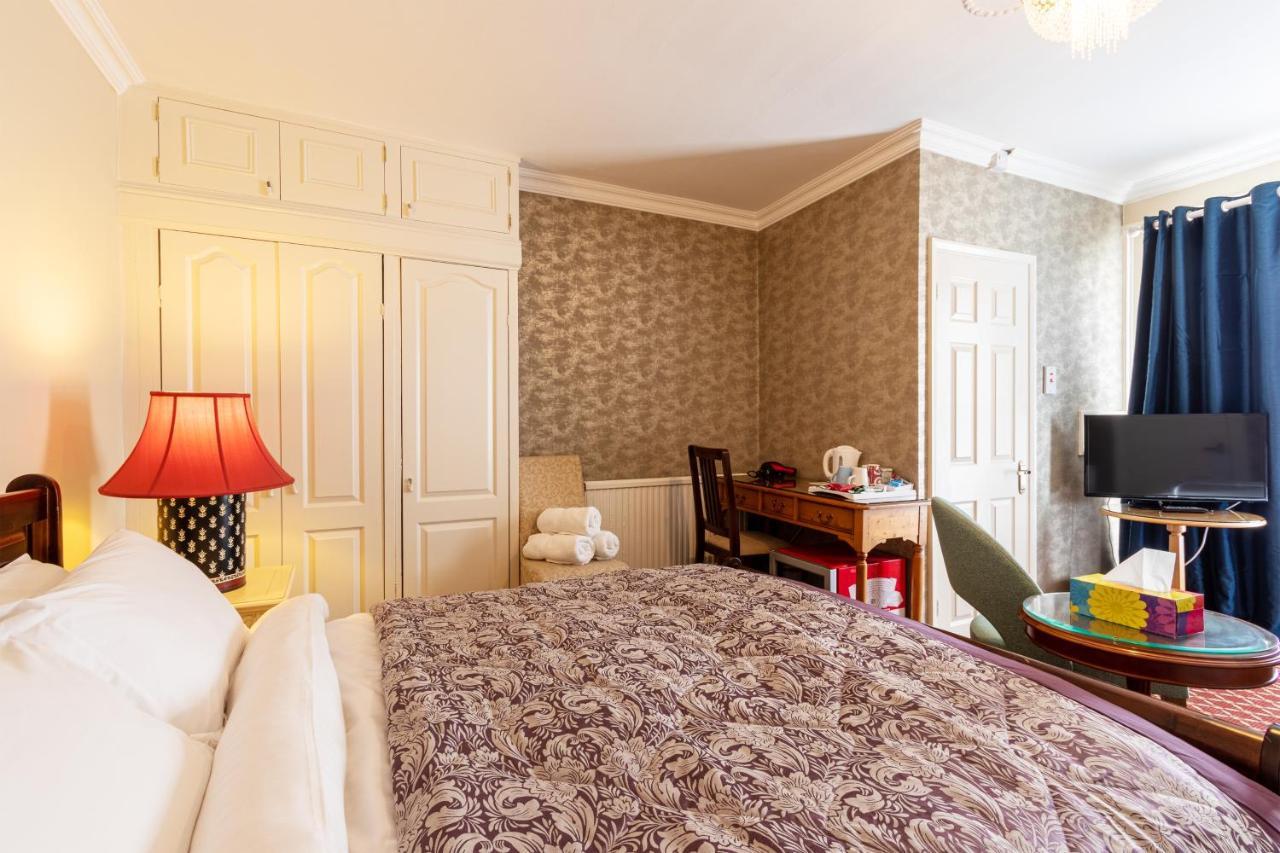 Отель Hubert House Дувр Экстерьер фото